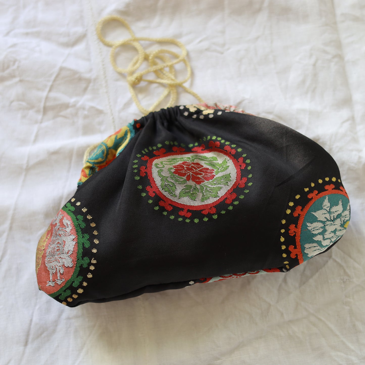 Demi Lune Clutch OBI simboli giapponesi