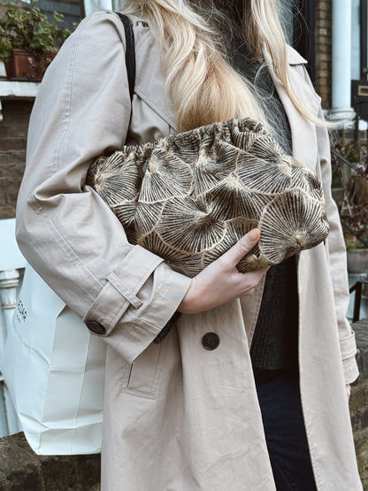 Clutch Lotus - Seta & Viscosa