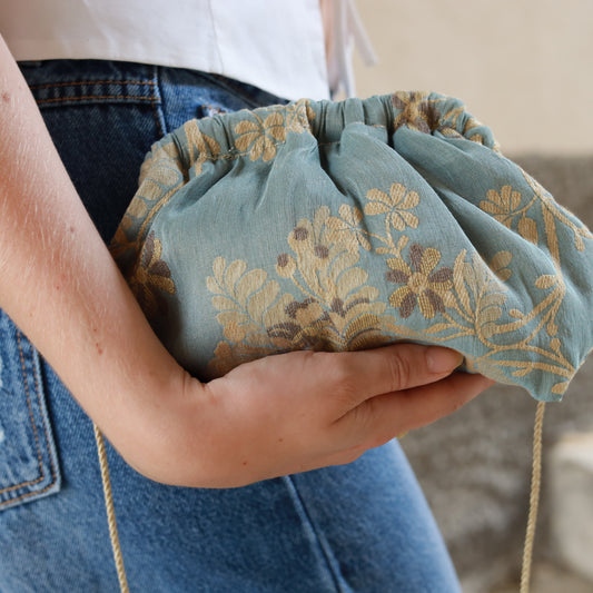 Mini Clutch Seta Floreale - Azzurro Polvere