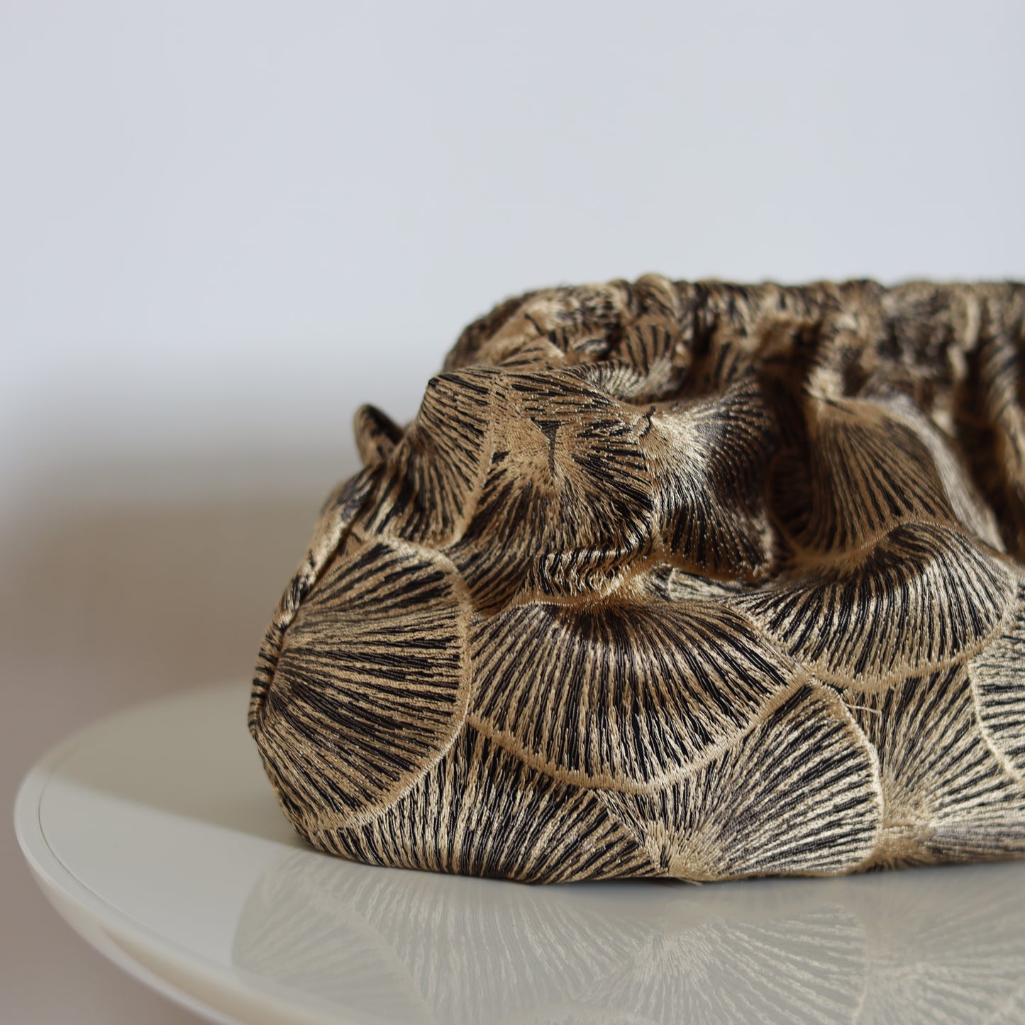 Clutch Lotus - Seta & Viscosa