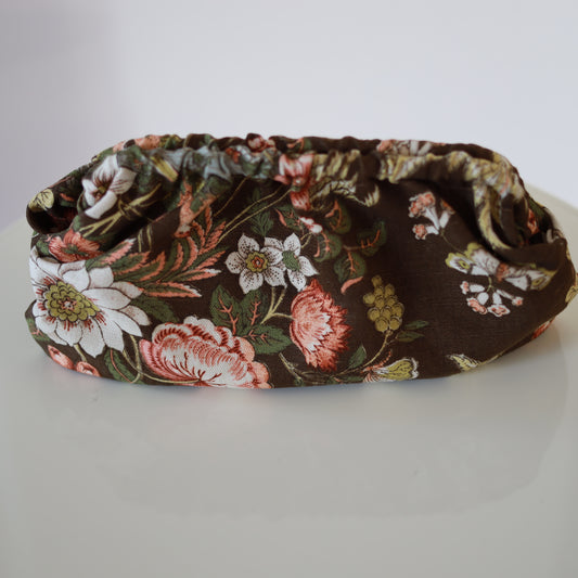 Clutch Brown