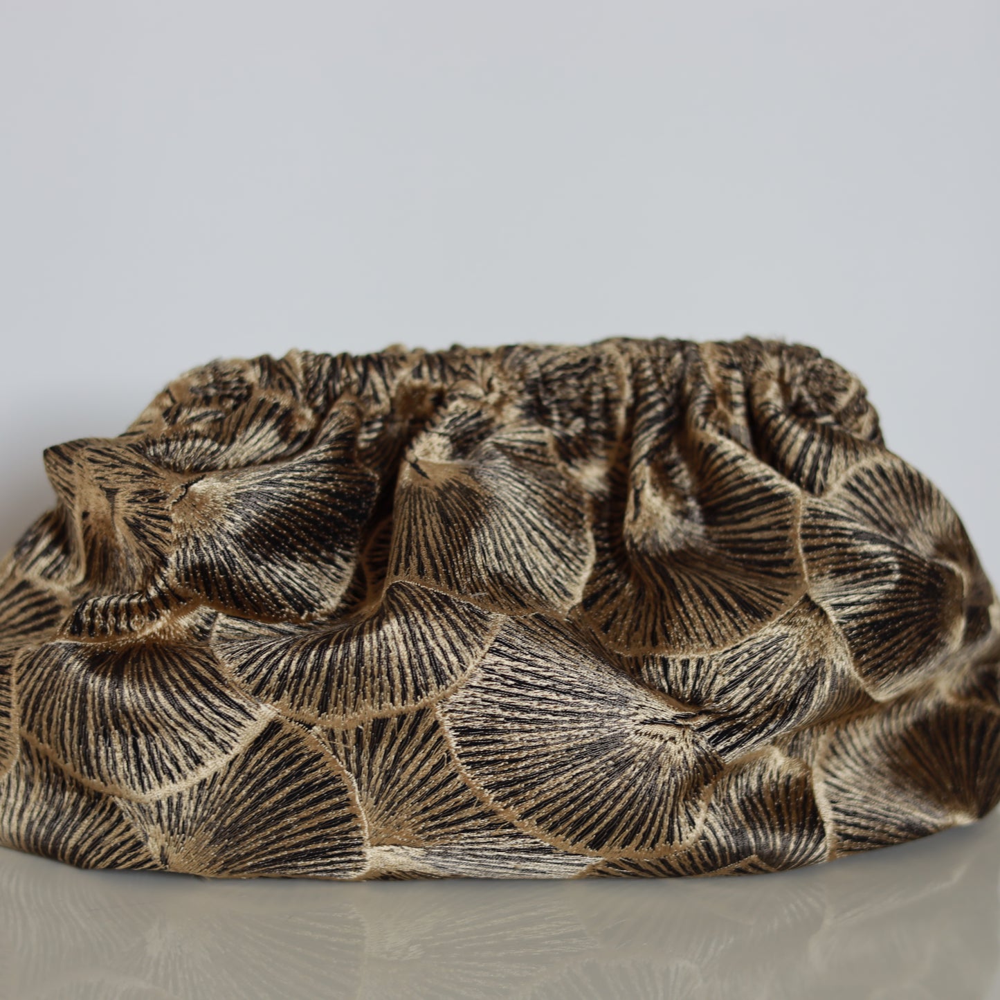 Clutch Lotus - Seta & Viscosa